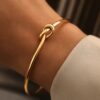 variant-image-2 Bracciale rigido con nodo