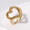 Anello cuore asimmetrico gold