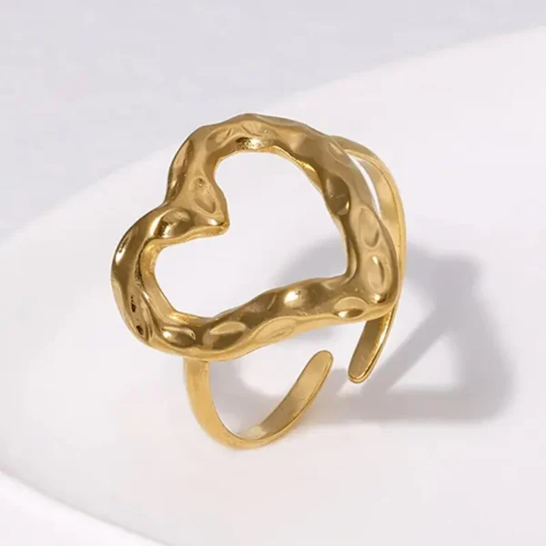 Anello cuore asimmetrico gold